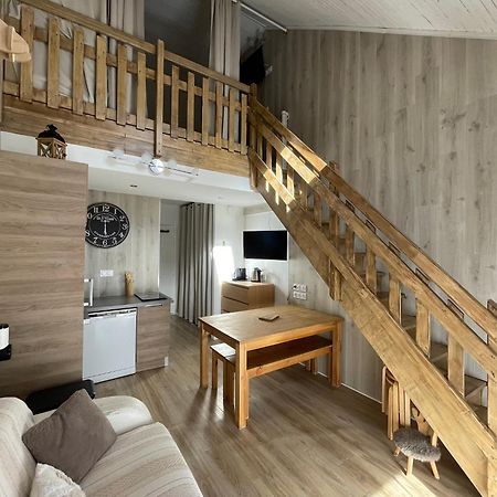 Risoul 1850 Beau Duplex Pour 6 Pers En Plein Centre De La Station Apartamento Exterior foto