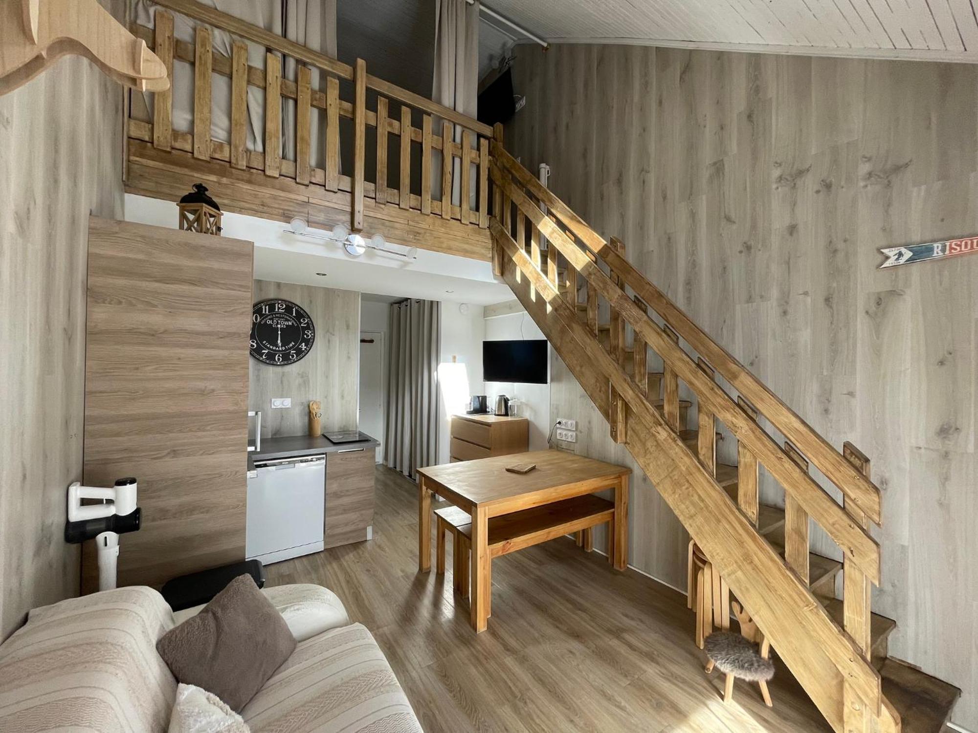 Risoul 1850 Beau Duplex Pour 6 Pers En Plein Centre De La Station Apartamento Exterior foto