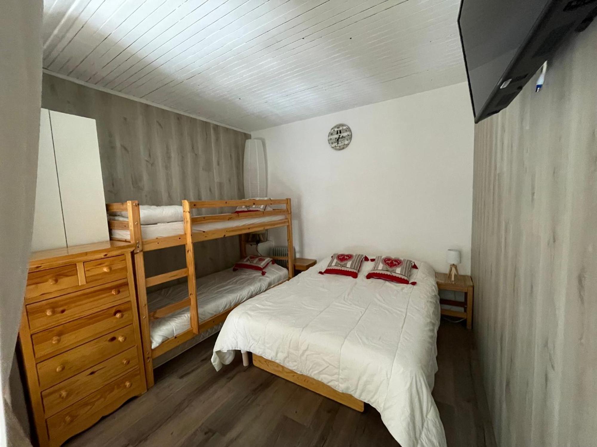 Risoul 1850 Beau Duplex Pour 6 Pers En Plein Centre De La Station Apartamento Exterior foto
