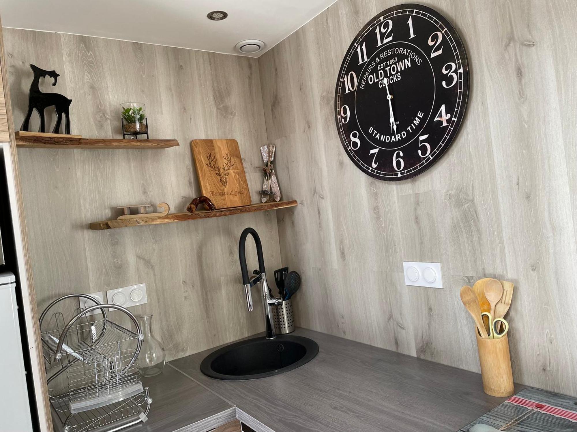 Risoul 1850 Beau Duplex Pour 6 Pers En Plein Centre De La Station Apartamento Exterior foto